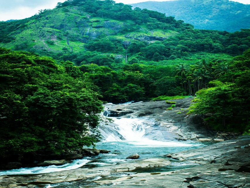 Travel : India's Top Destinations For Monsoon Travel : मानसून में घूमने-फिरने बेस्ट जगहें