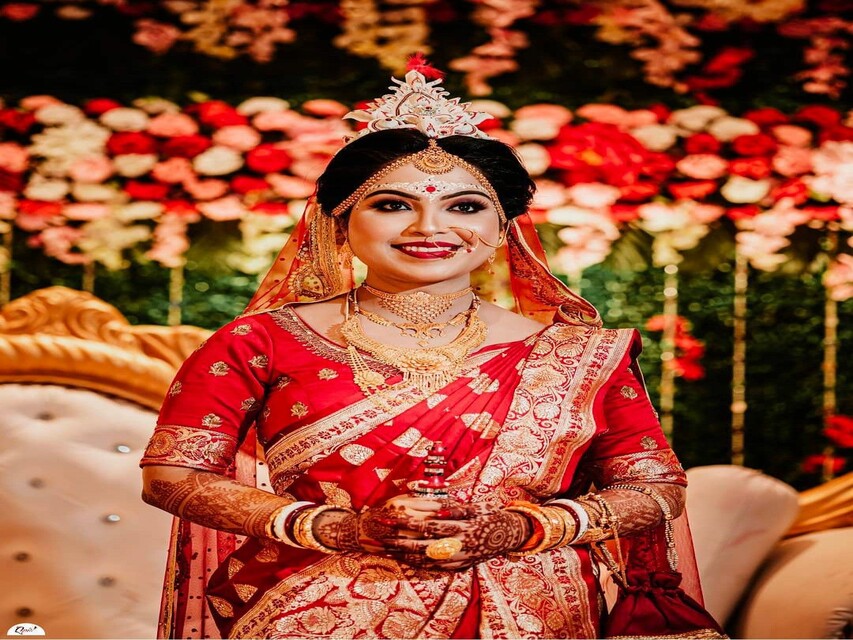 Fashion And Beauty : Karwachauth Special Saree: टॉप 10 ट्रेडिशनल साड़ी जिनके आगे लंहगे भी हैं फेल 