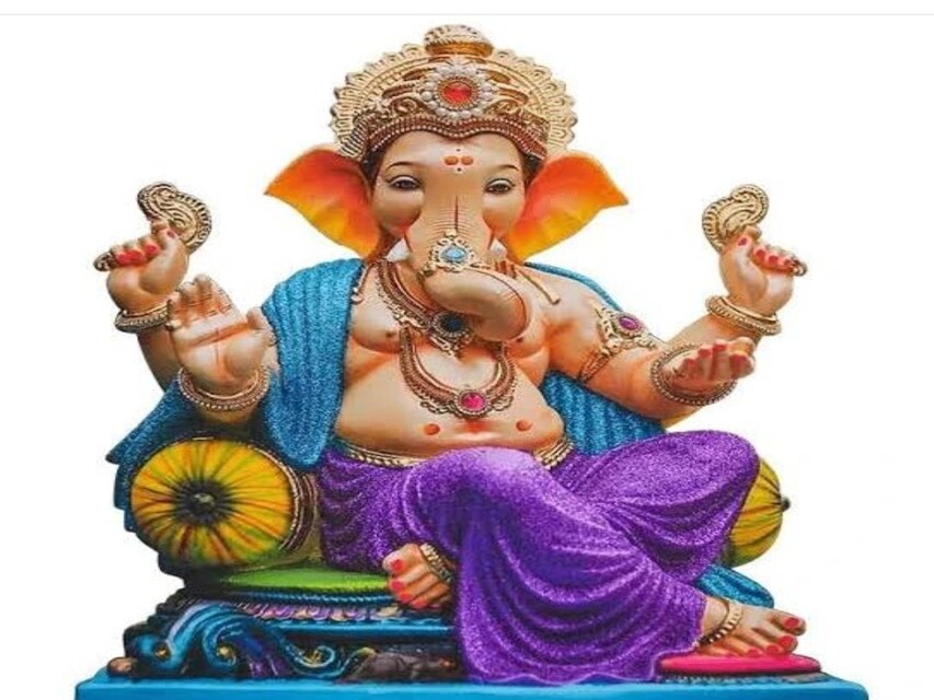Religion : गणेश चौथ का चांद देखना क्यू है वर्जित जाने कारण और उपाय