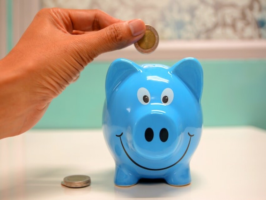 Business : Money Saving Tips : 8 तरीकों से पैसों की चिंता से आजादी पाए