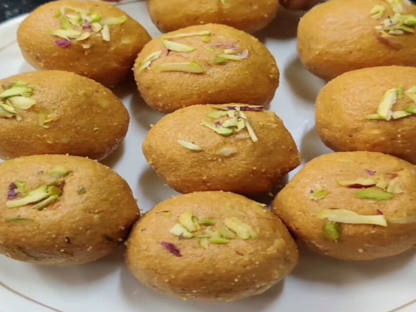 Cooking Recipes : बेसन के लड्डू बनाने की विधि/ Recipe Of Besan Ke Laddoo 