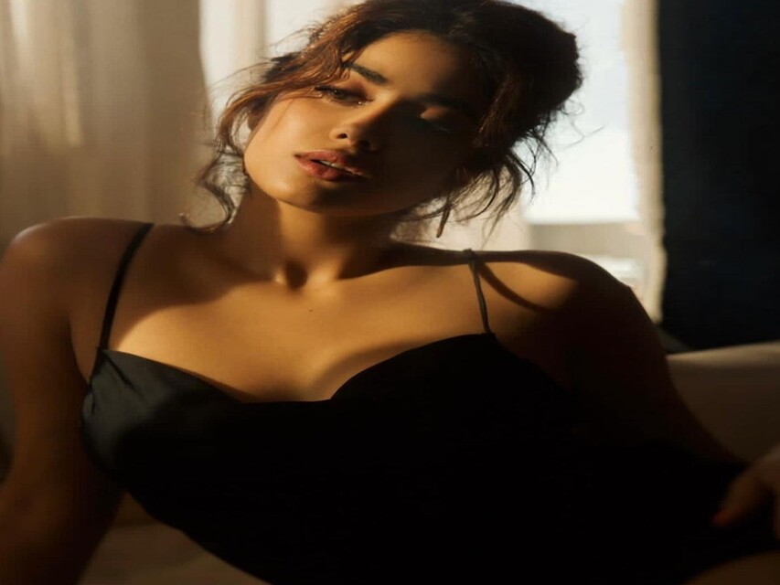 Fashion And Beauty : जेरी के ब्लैक किलर लुक की दुनिया है दीवानी 
