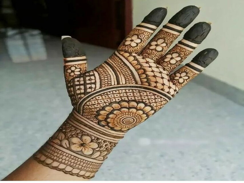 Fashion And Beauty : ईजी मेंहदी डिज़ाइन 
