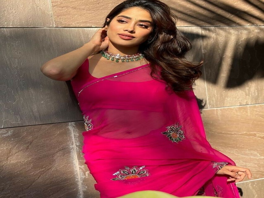 Fashion And Beauty : पिंक साड़ी संग पहने कौन से खूबसूरत नेकलेसेस 