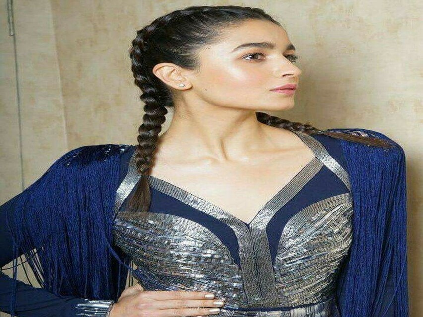 Fashion And Beauty : Alia Bhatt's Best Hairstyle For Summer 