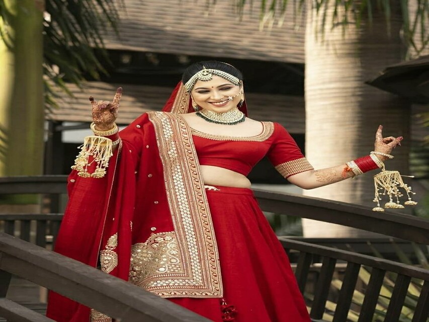 Fashion And Beauty : Red Wedding Lehnga For Women's 